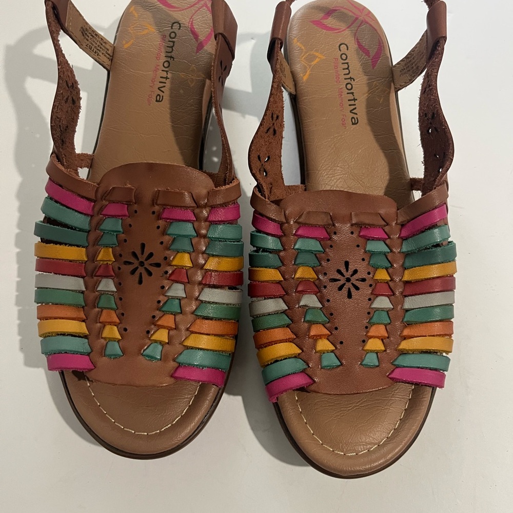 Comfortiva‎ Felida Leather Sandals 8.5 W Multi Color Women Pillowtop Memory EUC